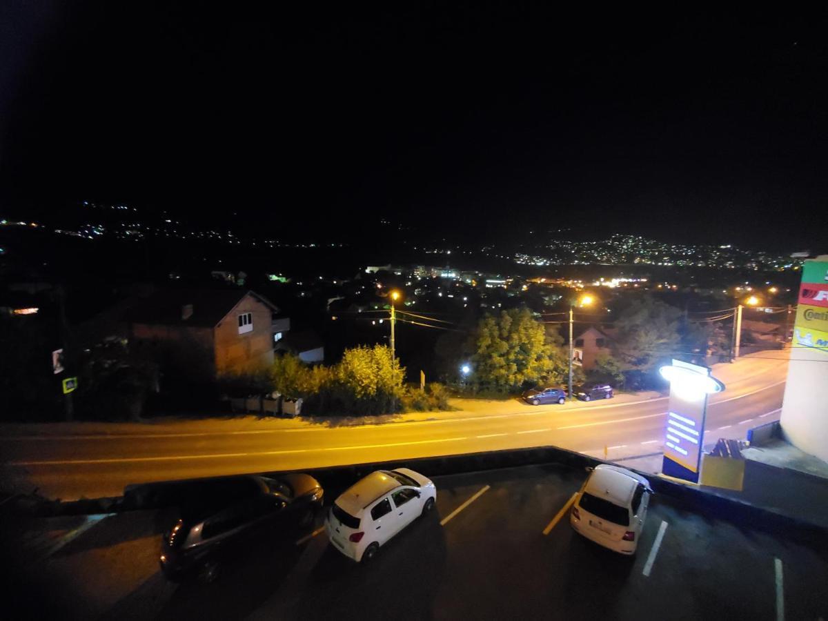 Ferienwohnung Sleep And Drive Sarajevo Exterior foto